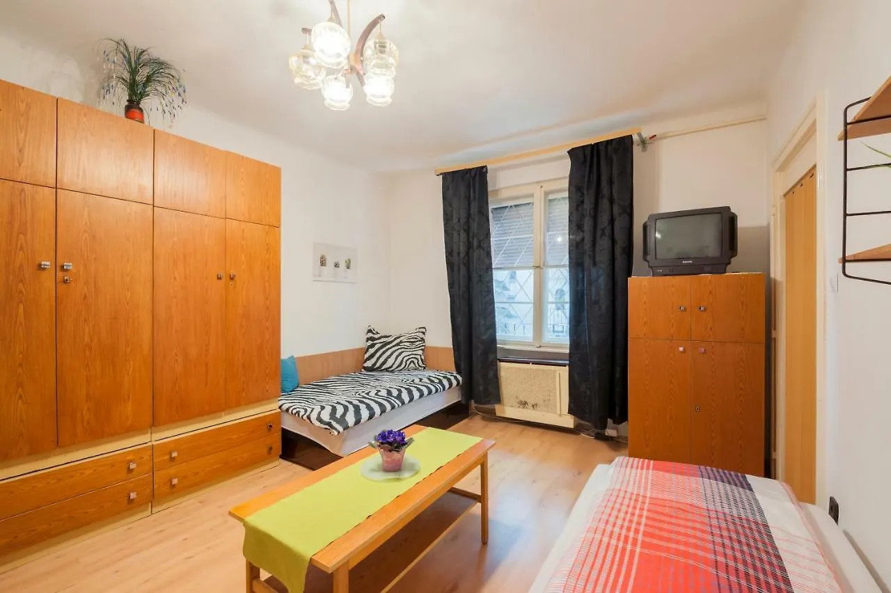 Ipoly Apartment Budapest 0*,