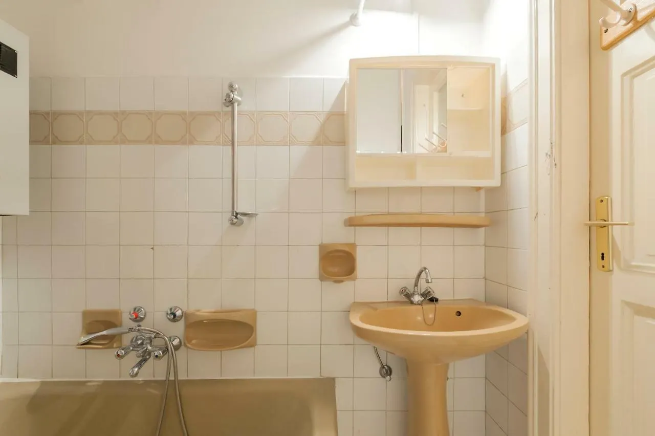 Ipoly Apartment Budapest 0*,